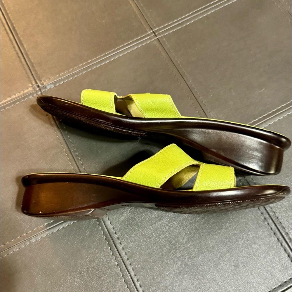 Women’s Lime Green Sandals Italian Shoemakers Size 10 - Picture 6 of 14